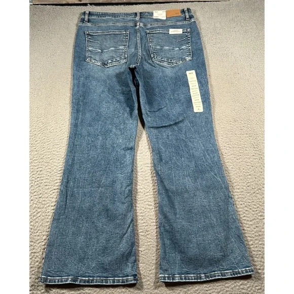BKE Buckle Payton Jeans Womens 32s 32x30 Mid Rise Bootcut Universal Fit NWT - Picture 2 of 10